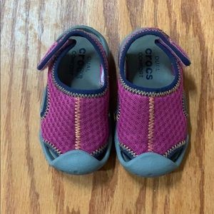 Crocs water shoes Velcro back